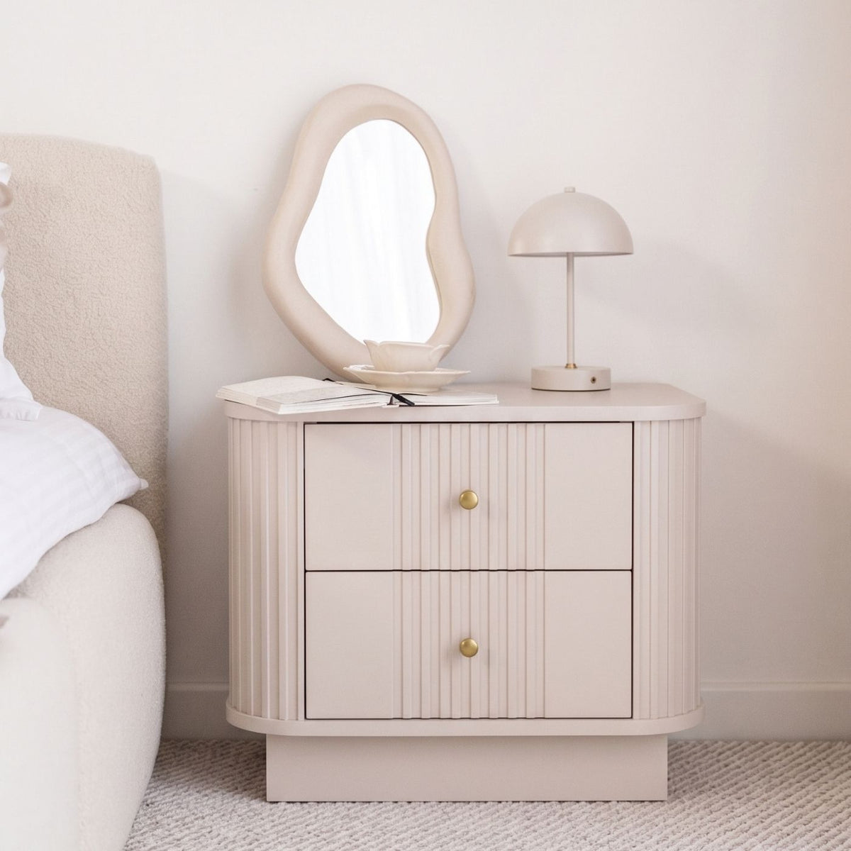 Dekoracyjne, ryflowane fronty