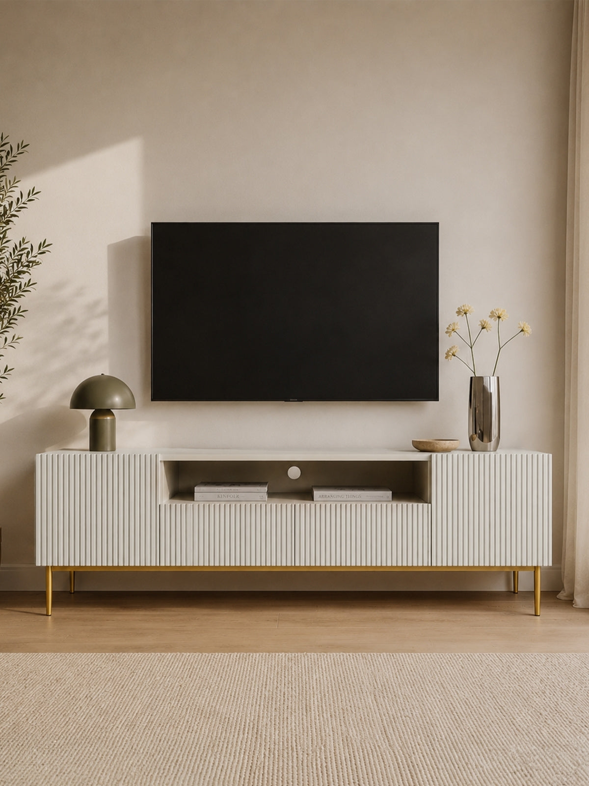 Nicole TV szekrény kasmír színű, 200 cm, bordázott fronttal és arany fém lábakkal