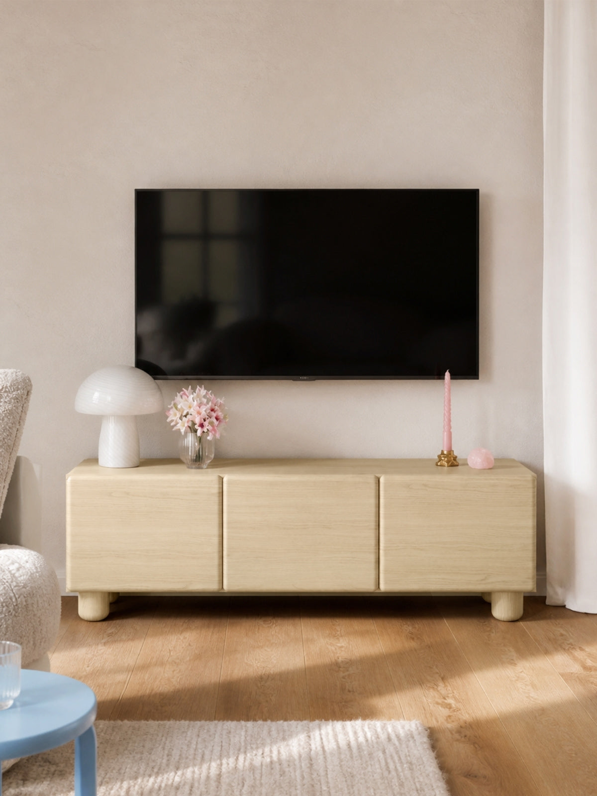 Arlo TV szekrény 150 cm háromajtós, dub vicenza színű, matt frontokkal, lekerekített éllel