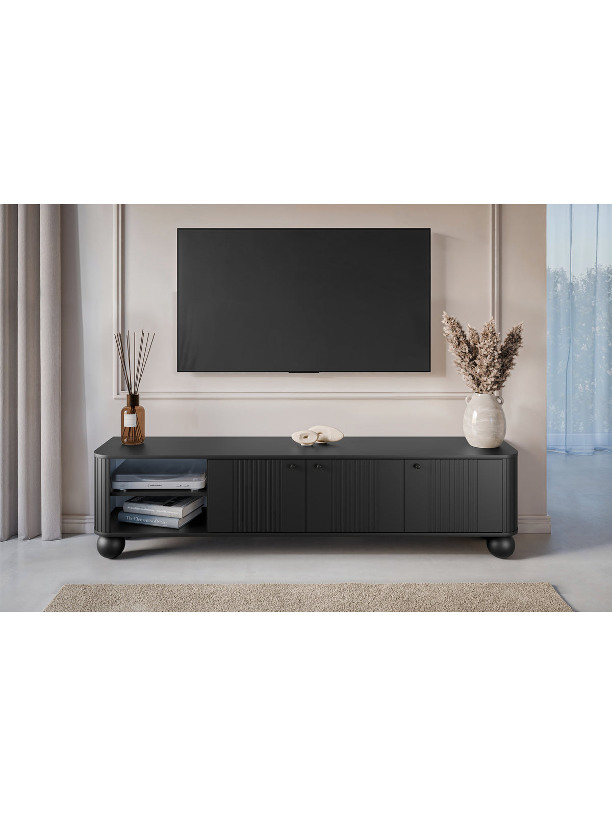 Vesper 187 cm fekete TV-s szekrény három ajtóval, bordázott előlap és gömb alakú lábak